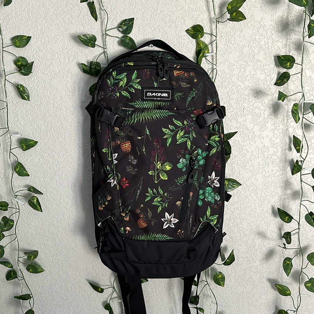 Dakine Heli Women Backpack 12L (woodland floral)